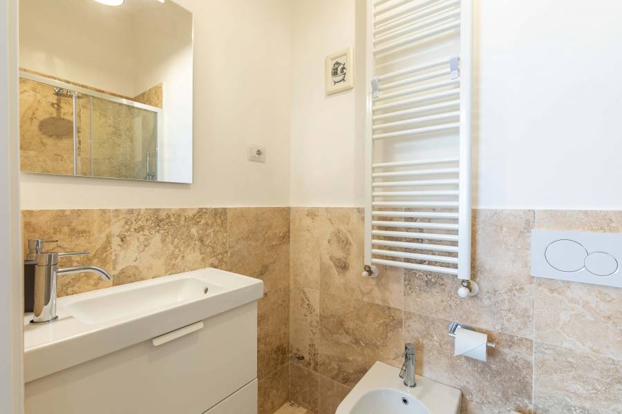 Camera Tripla Agata 436